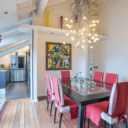 Center Loft Apartment Como